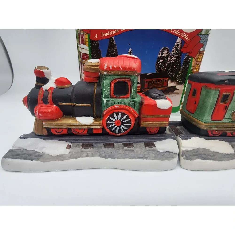 Dickens Winterville Porcelain Train Set Christmas Village Collectible 2 Piece